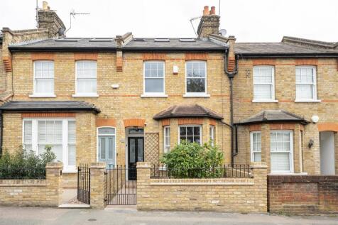 Halstead Road, E11