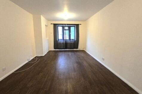 Manor Road, Dagenham, London, RM10 photo 3