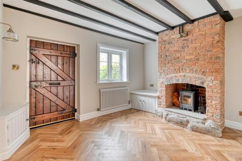 9 Hollybush Road, Bridgnorth photo 3