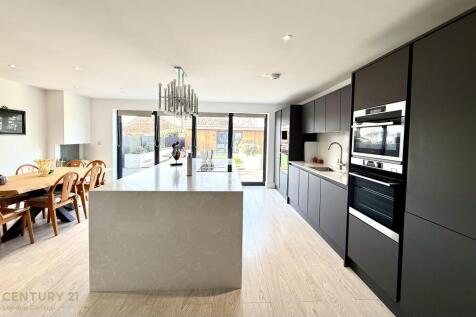 Family room / Kitchen