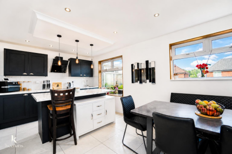 Accrington, BB5 - property photo