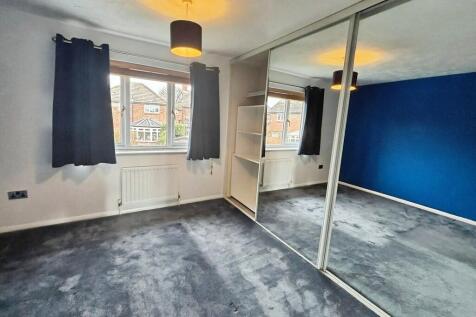 St. Lukes Close, Bishopdown photo 5