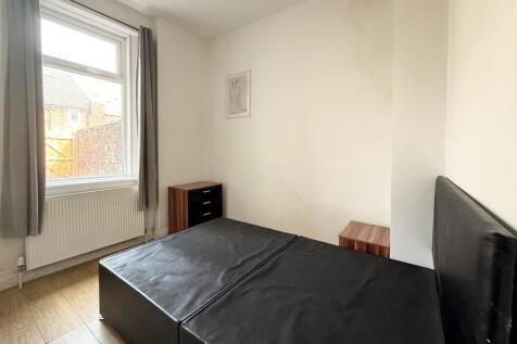 bed 2 63.jpg