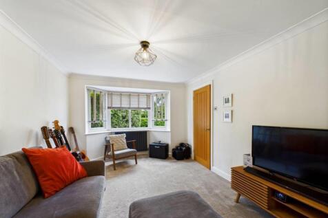 Lrg_CAM05488G0-PR0020-STILL003-thumbnail-h750-70.j