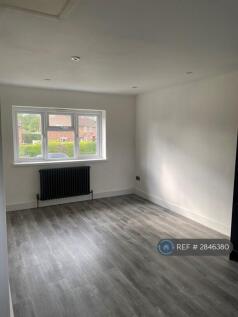 Lounge/Dining Area
