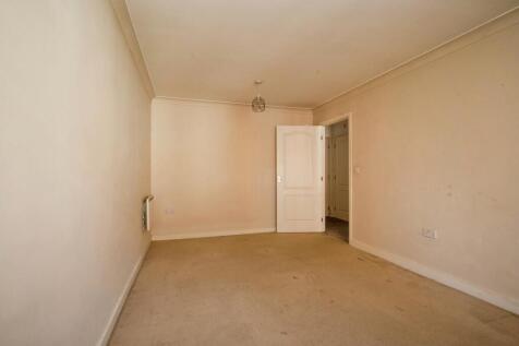 Living/Dining Area