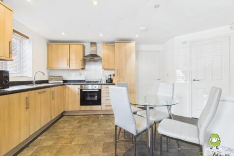 EweMove Basingstoke Carter Drive Kitchen