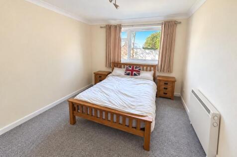 High Mead, Rayleigh, Essex, SS6 photo 5
