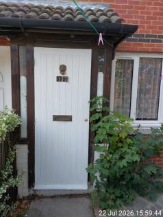 One Bedroom house to Let on Rollesby way , Greenw