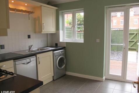 King Edward Close, Calne, SN11 photo 3
