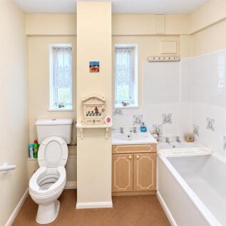 Bathroom.jpg