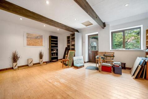 HOME OFFICE/GYM