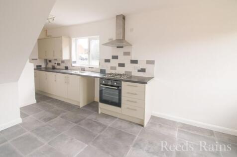 Thornwythe Grove, Great Sutton, Ellesmere Port, Cheshire, CH66 photo 3