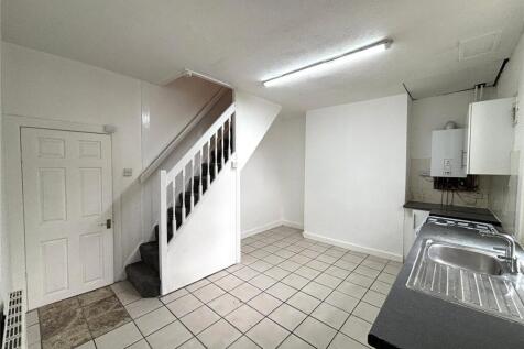 ASHFIELD ROAD, Rochdale, Greater Manchester, OL11 photo 3