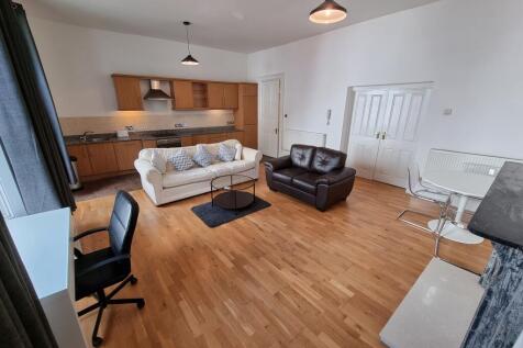 Flat 2, 3 Clarendon Square, Leamington Spa photo 4