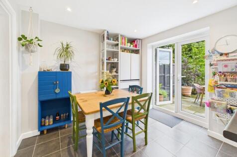 CAM02854G0-PR0457...