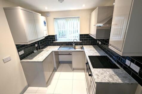Sandy Lane, Rugeley. Staffordshire photo 3