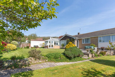 8 Meadow Drive-24