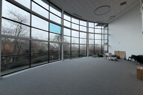 Serviced Office to rent Image 6