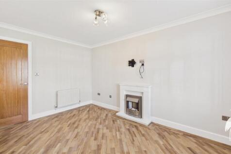 Open Plan Living Room and KItchen
