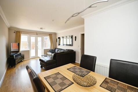 Living / Dining Room