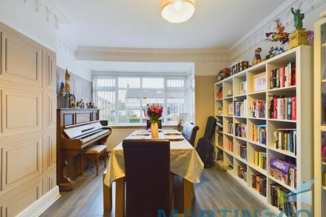 CAM01870G0-PR0147...