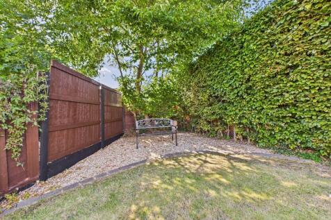 CAM02854G0-PR0438...