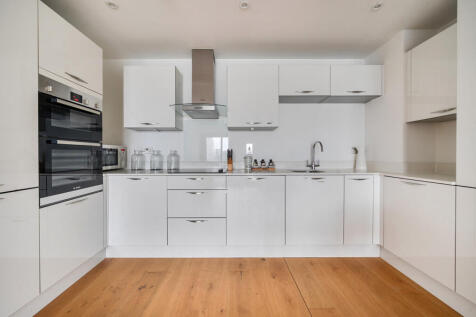 1372175-10-68fa00...