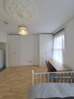 Hornsey Park Road, London, N8 photo 4