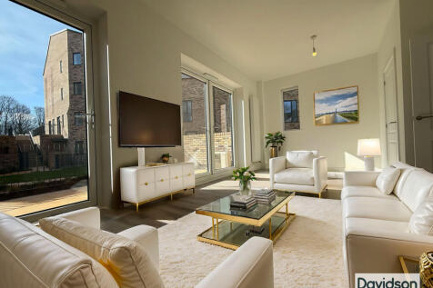 WhatsApp-Image-20...