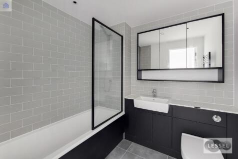8_Bathroom-0.jpg