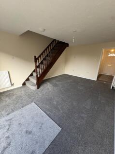 Bullfinch Road, Nottingham, NG6 photo 2