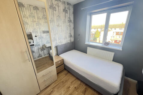 Gardner House, Watermill Way, Feltham, TW13 photo 4