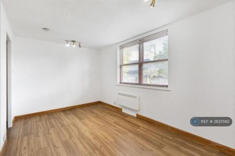Living/Bedroom