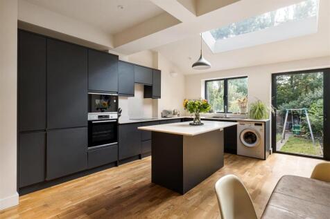 Haldan Road E4