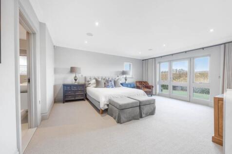 LG-66 Groudle Road, Onchan 2-34.jpg