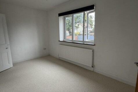 Stanford Close, Woodford Green photo 5