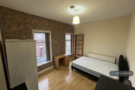 Upstairs Bedroom 1