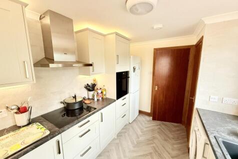 1 Waterside Cottage, Cargenbridge, Dumfries DG2 8L