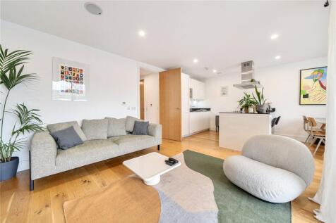 Reception/Kitchen