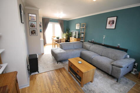 Lounge Dining area