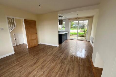 Three Bedroom Semi-Detached House - Beautiful Wells photo 4