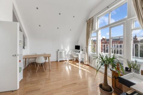 Greencroft Gardens, South Hampstead, NW6 photo 2