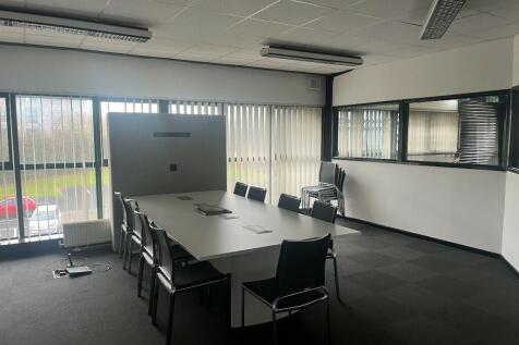 Office to rent Image 4