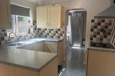 Copperfield Close, Warrington, WA3 7PF photo 4