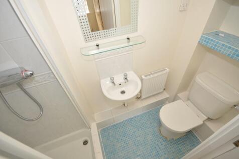En-suite bathroom