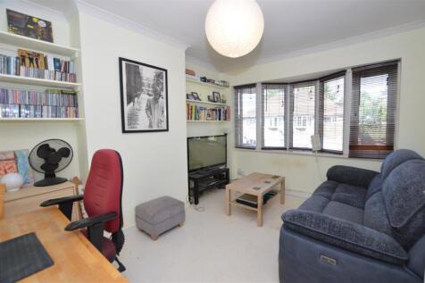 26 Bramley Close living room.JPG