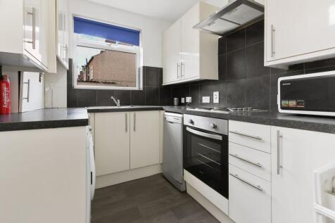 32 Cowlishaw Road, Ecclesall  photo 2