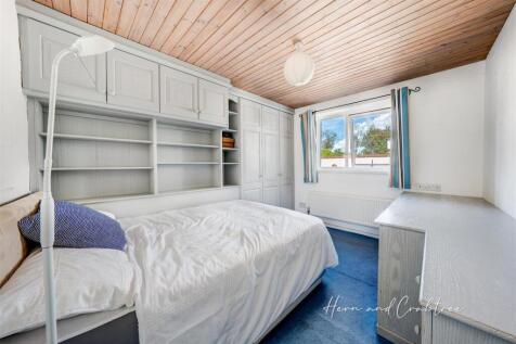 Wellfield Court, Marshfield, HernCrabtree (42).jpg