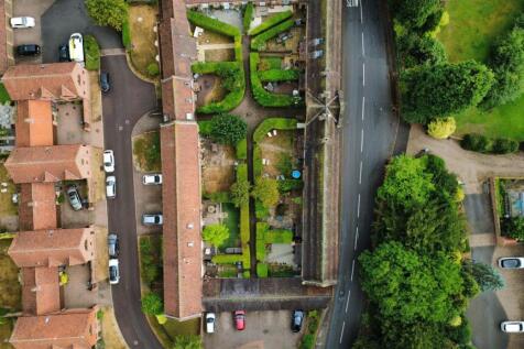 dji_fly_20260820_143440_107_1787232970412_photo_op